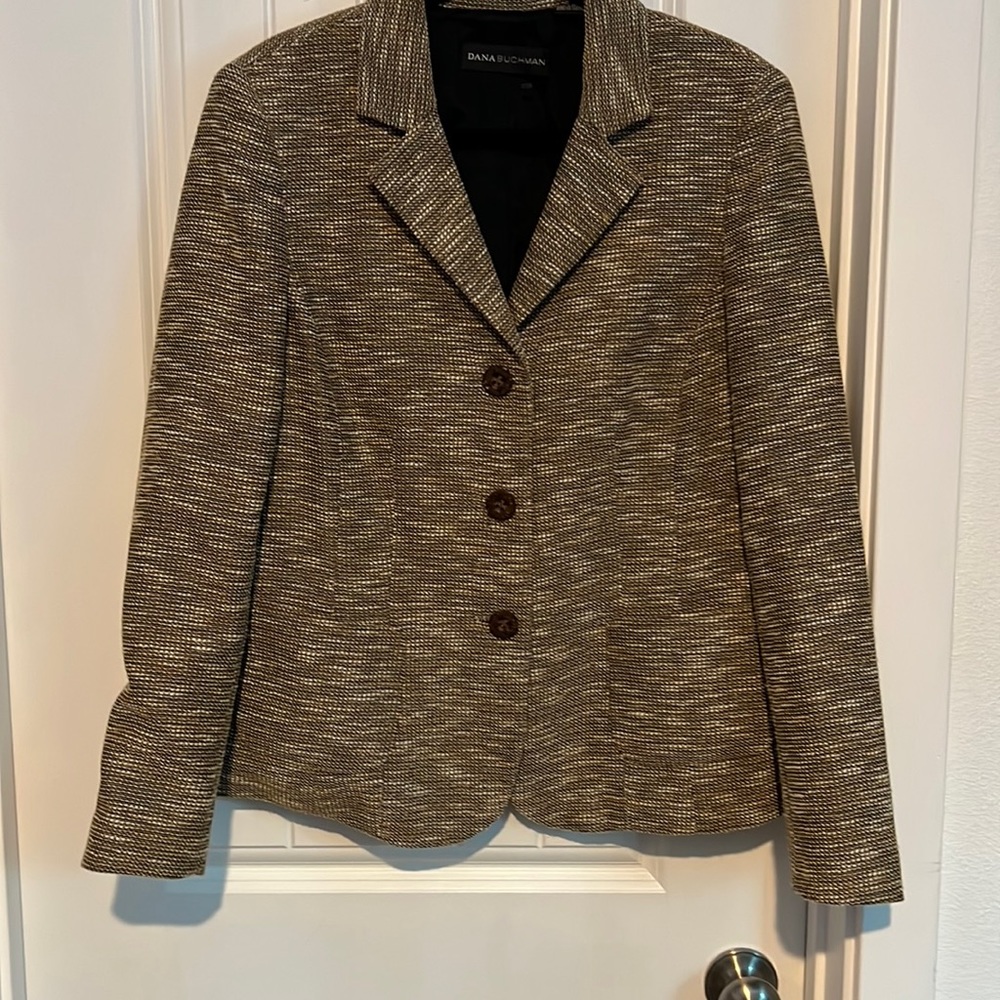 Classic on trend Dana Bachman blazer 🍁